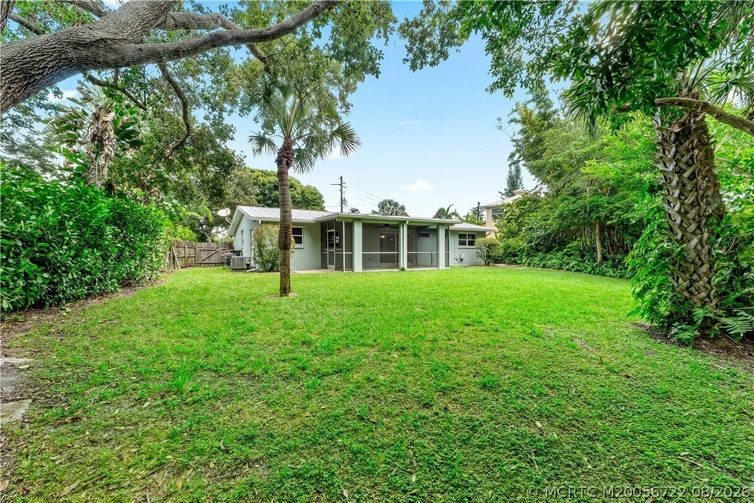 Photo of 502 SE Edgewood Drive