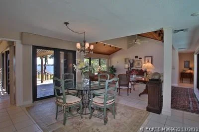 Photo of 231 SE Harbor Point Drive