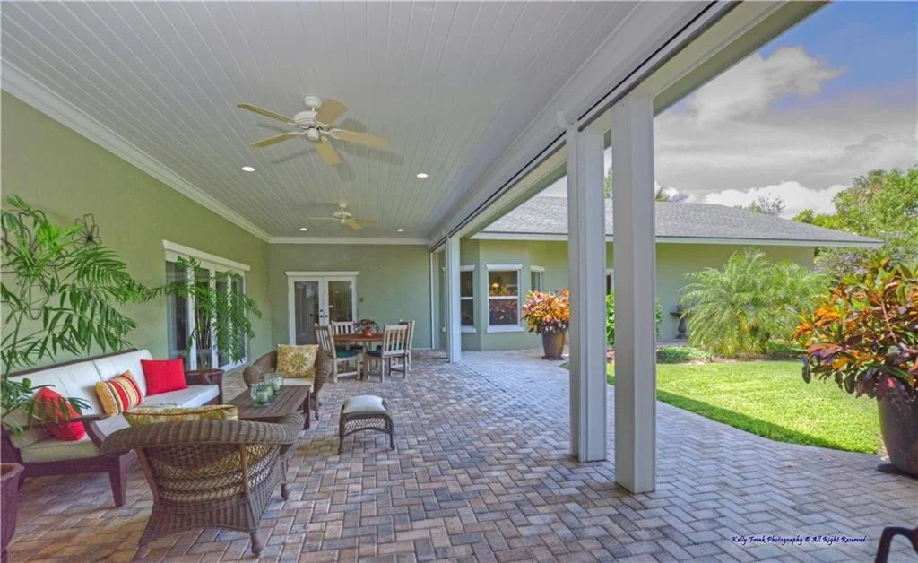 Photo of 282 SE Harbor Point Drive