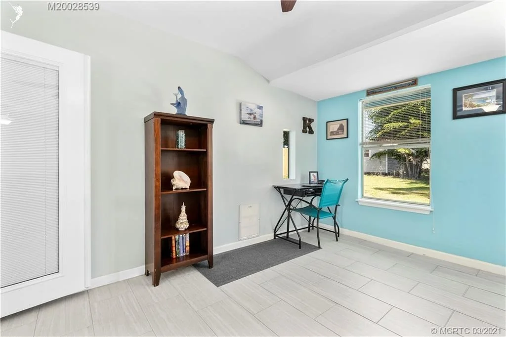 Photo of 953 NW 12th Terrace NW