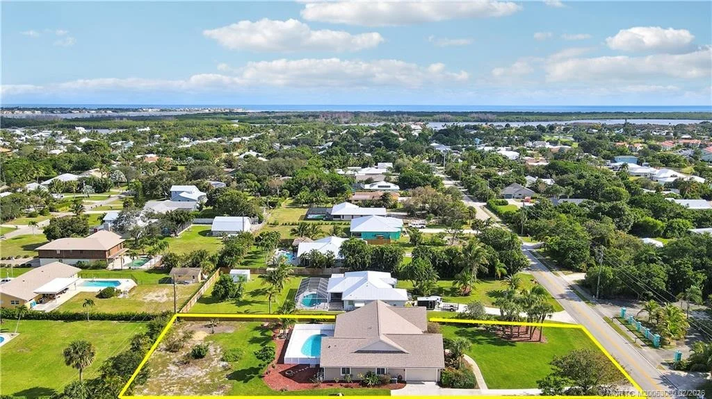 Photo of 5439 SE Horseshoe Point Road