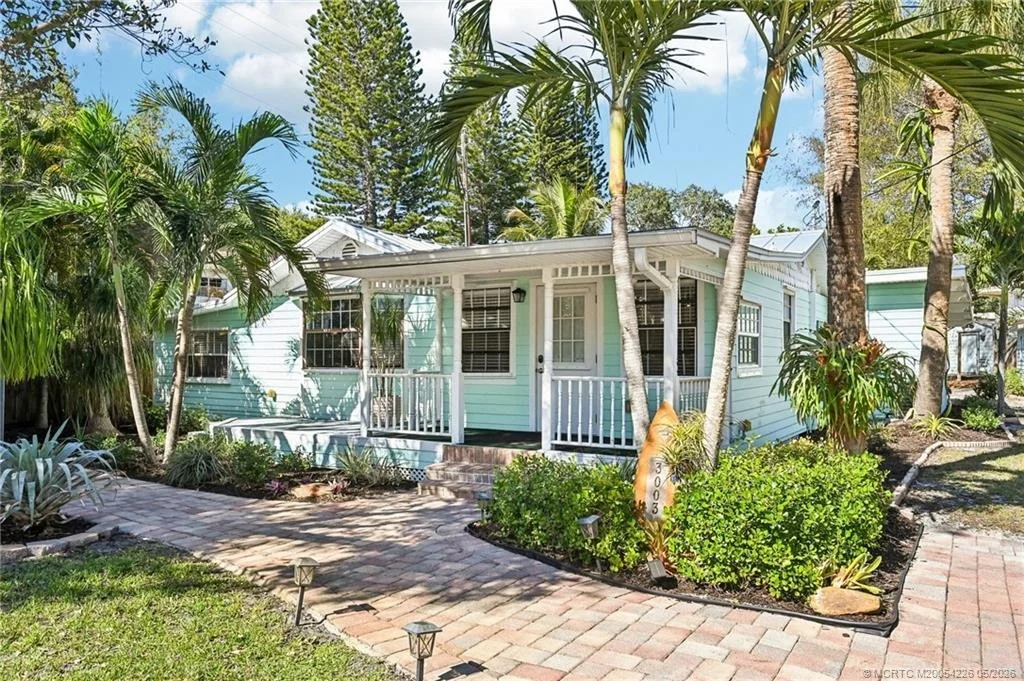 Photo of 3003 SE River Terrace