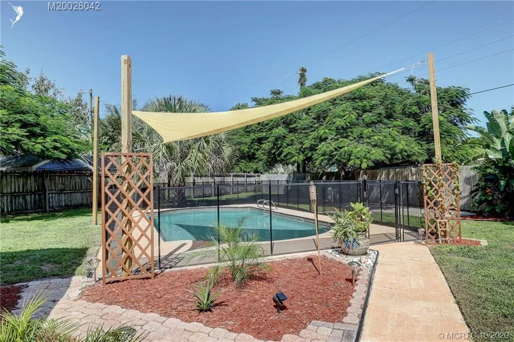Photo of 1123 SE Alamanda Lane