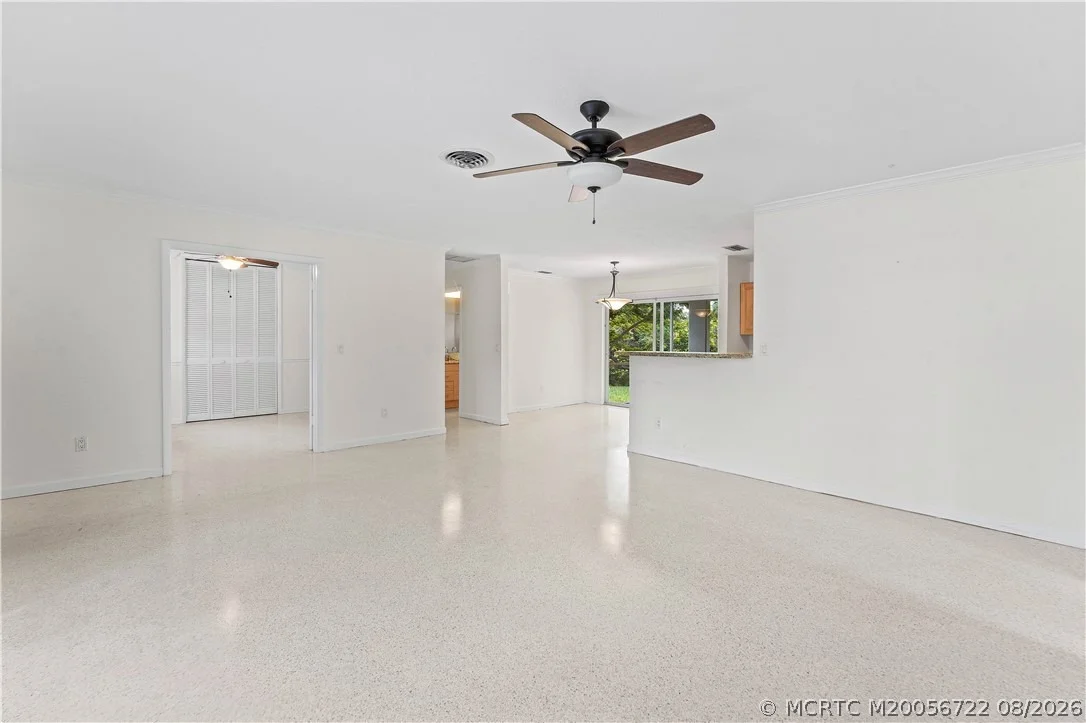 Photo of 502 SE Edgewood Drive