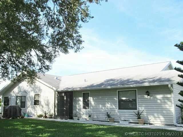Photo of 6841 SE Lillian Court