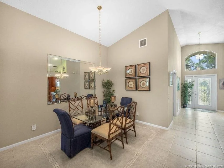 Photo of 7136 SE Twin Oaks Circle