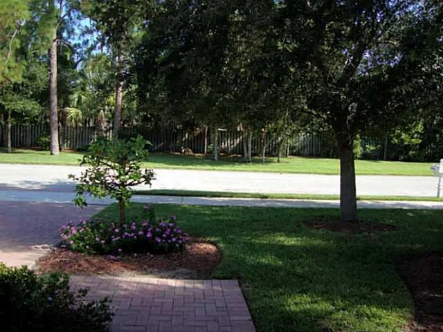 Photo of 1391 SE Legacy Cove Circle