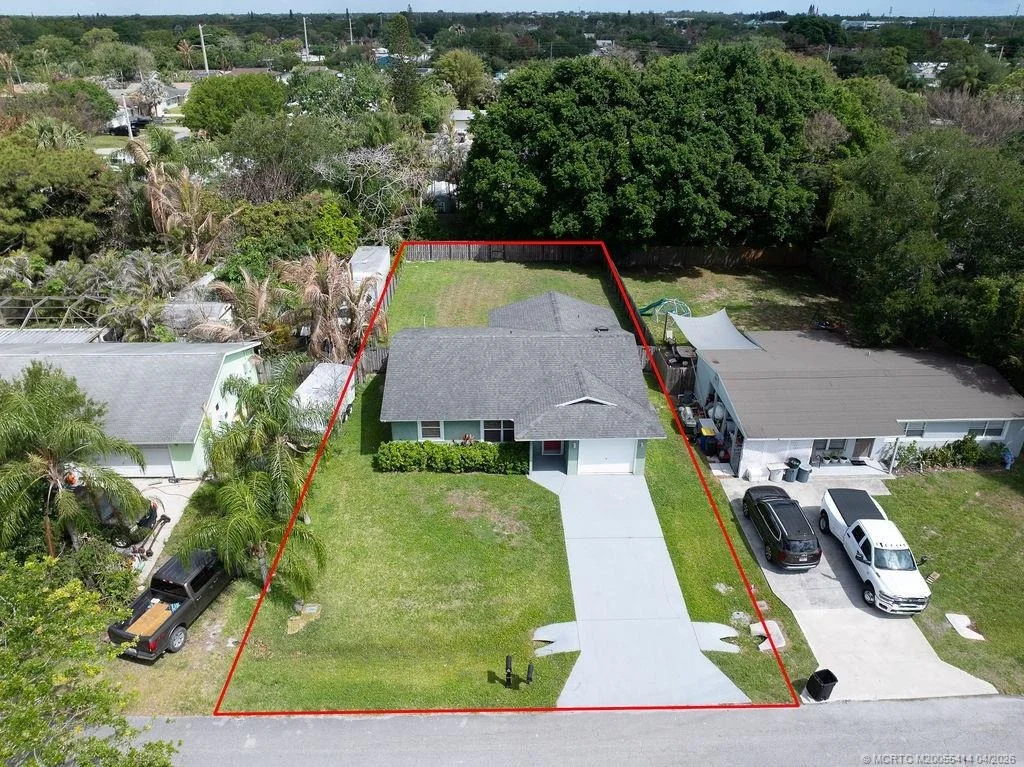 Photo of 3143 SE Banyan Street