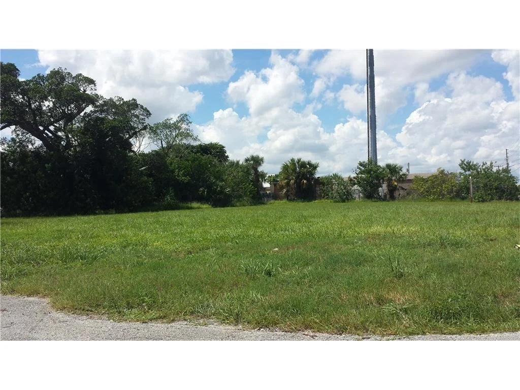 Photo of 920 & 924 SE Dixie Highway