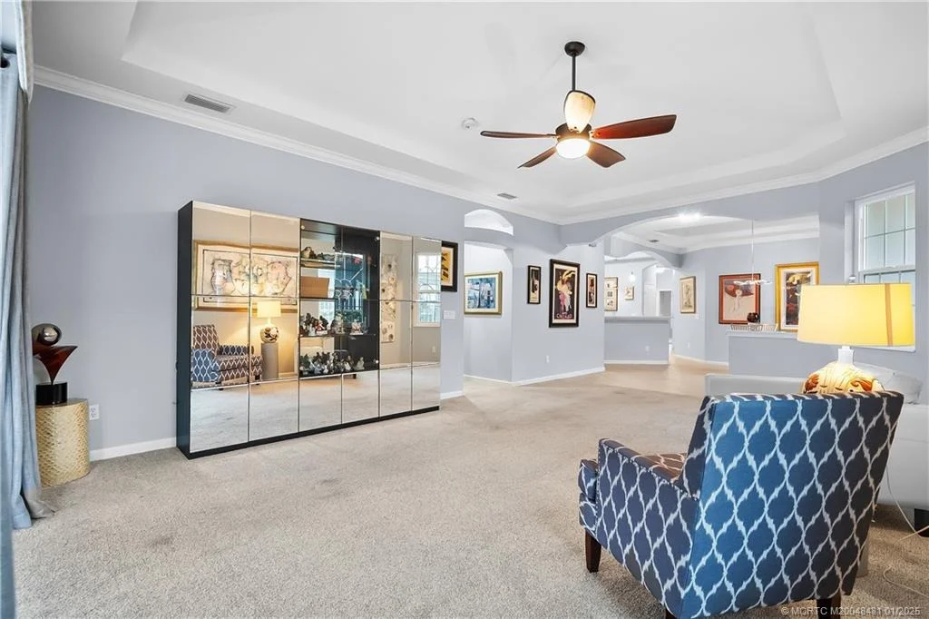 Photo of 600 NW Red Pine Way