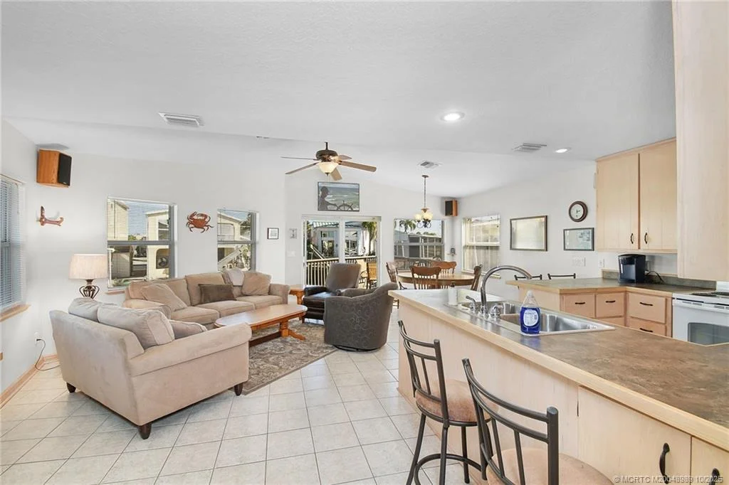 Photo of 29 Nettles Boulevard