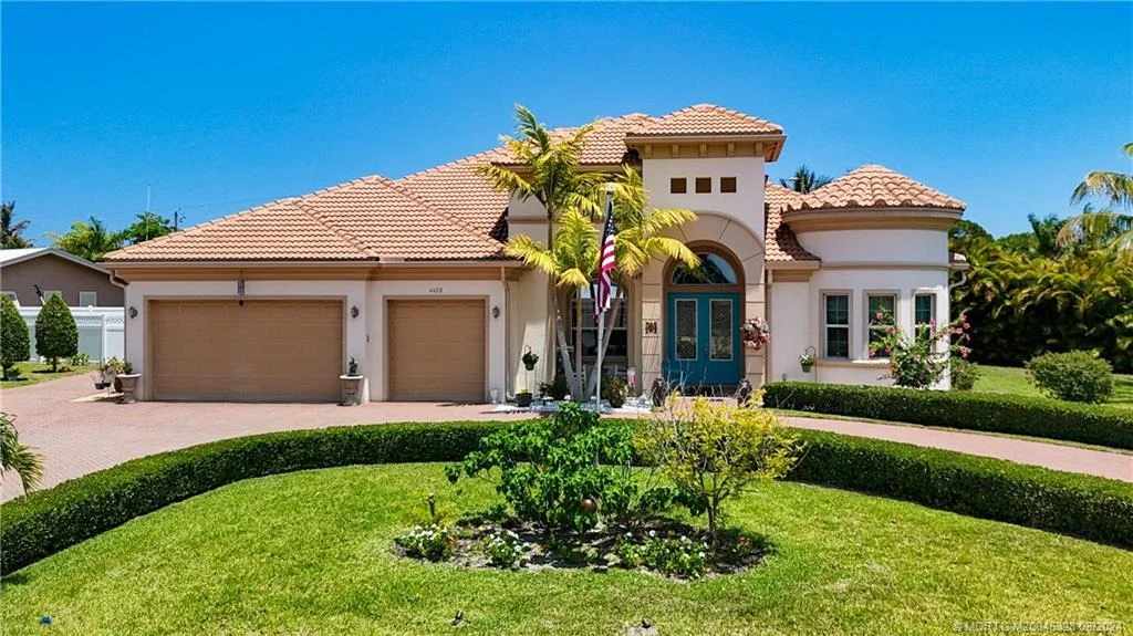 Photo of 4459 SE Bayshore Terrace