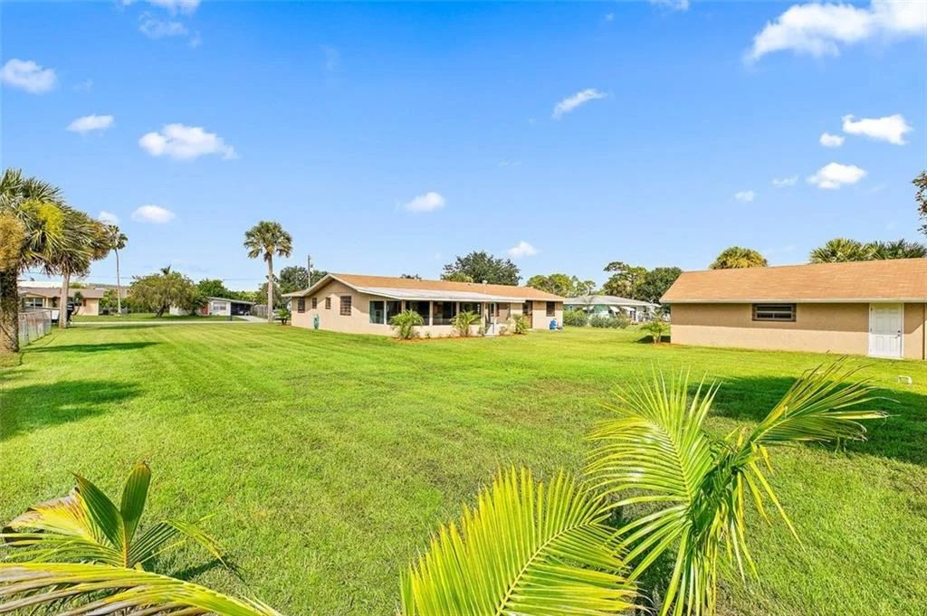 Photo of 6489 SE Lake Circle