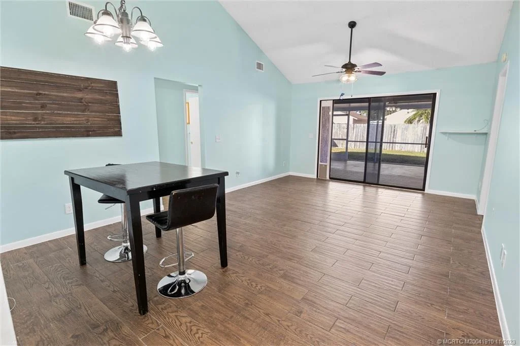 Photo of 5878 SE Mitzi Lane
