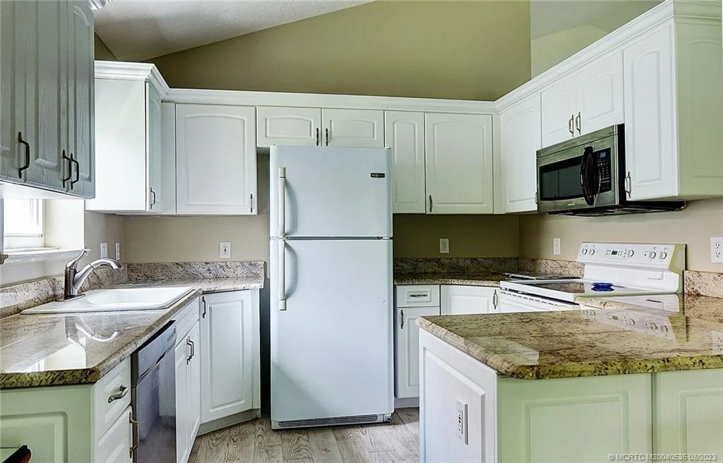 Photo of 6332 SE Windsong Lane
