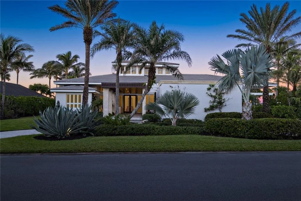 Photo of 7023 SE Harbor Circle