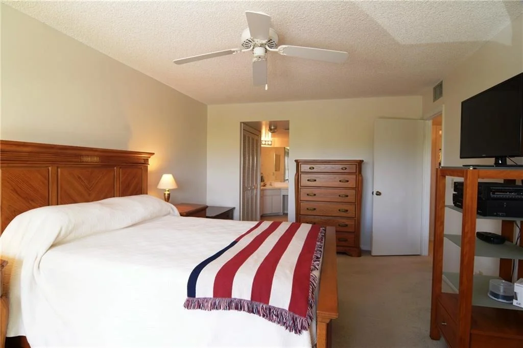 Photo of Unit 807 at 950 S Kanner Highway