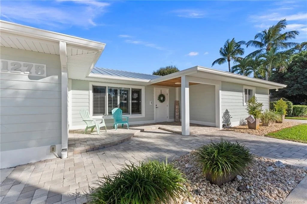 Photo of 1275 NW Pine Lake Drive