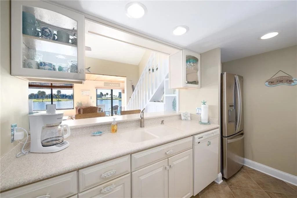 Photo of Unit 307 at 307 NE Golfview Circle