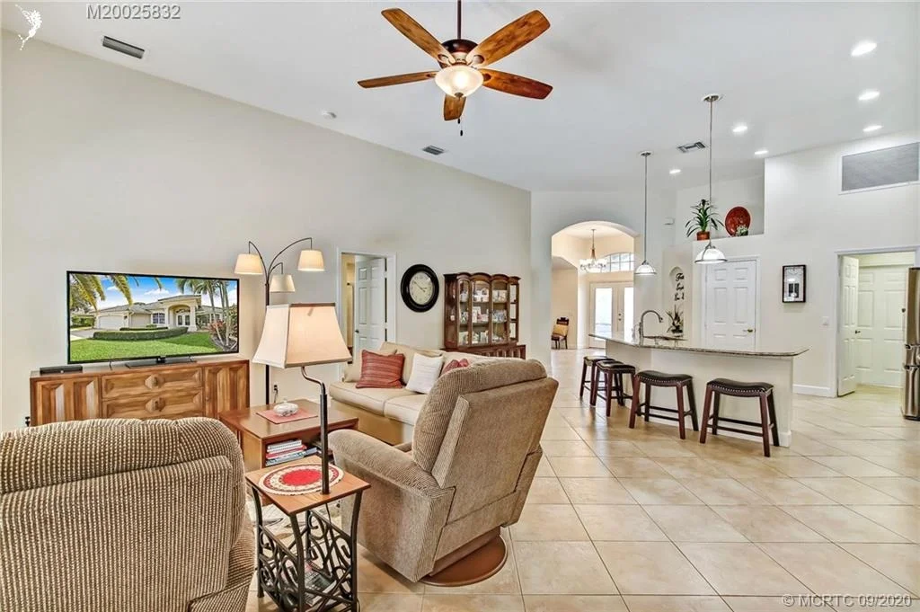 Photo of 3792 SE Fairway W