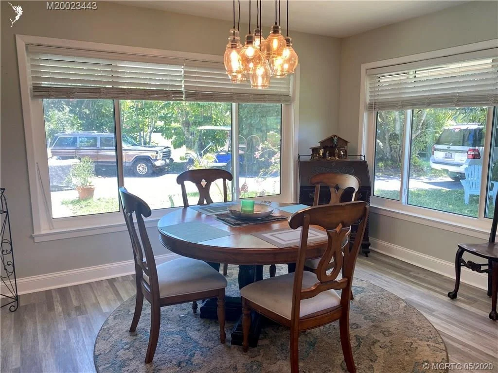 Photo of 1685 NW Fork Road