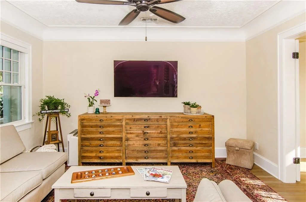 Photo of 313 SE Pelican Drive