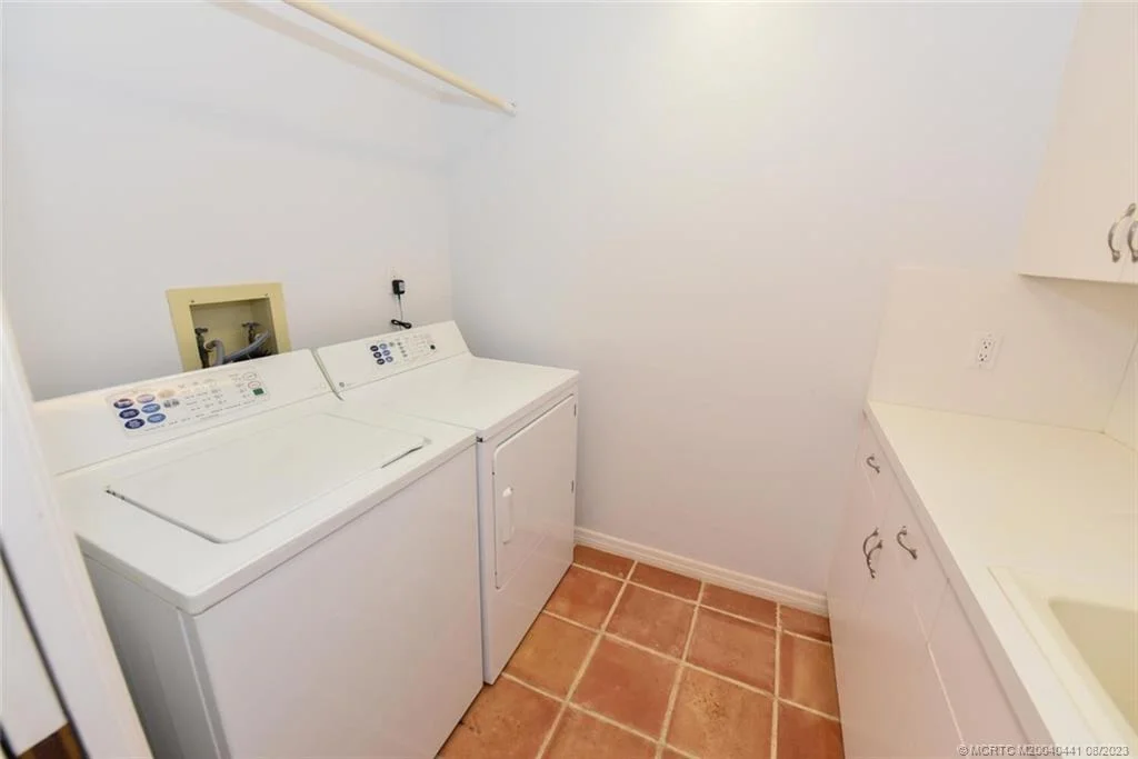 Photo of 2232 SW Danforth Circle