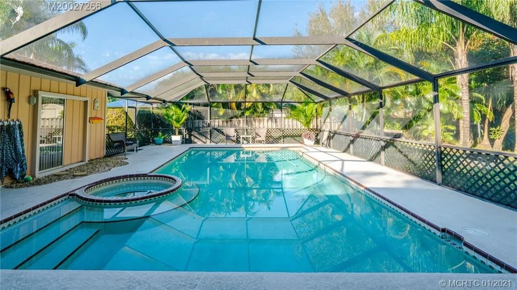 Photo of 7910 SE River Lane