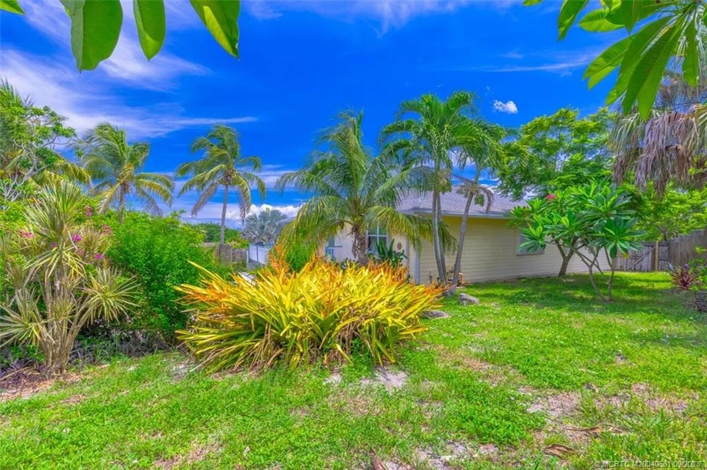 Photo of 1296 NE Oceanview Circle