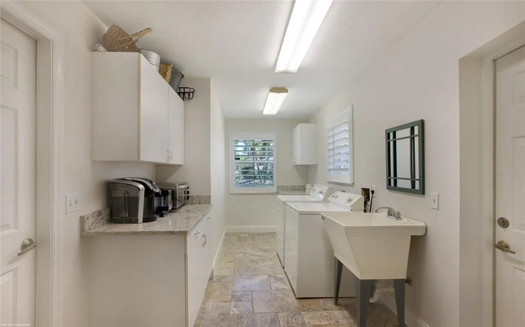 Photo of 3292 SE INLET HARBOR Trail