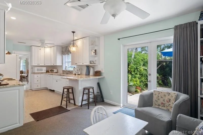 Photo of 200 SE Martin Avenue