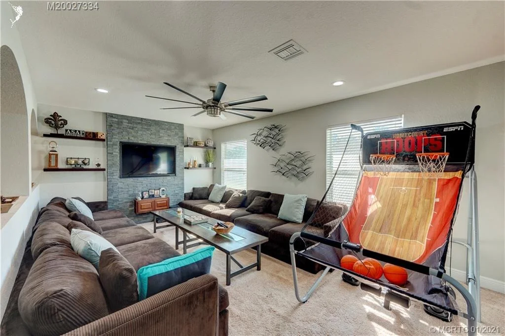 Photo of 106 NE Abaca Way