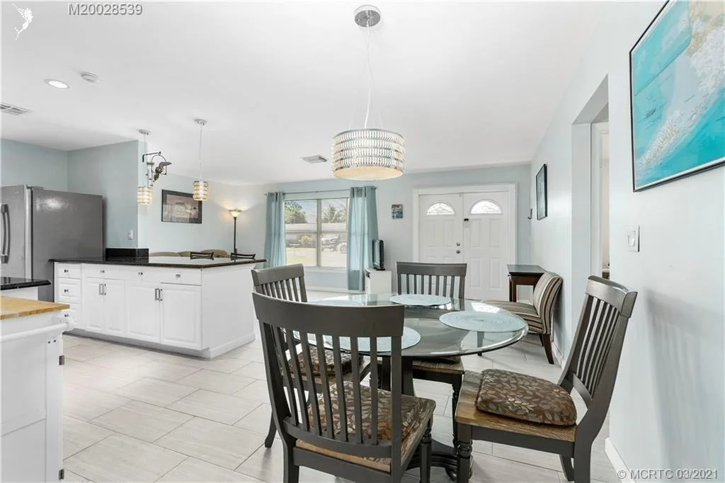 Photo of 953 NW 12th Terrace NW