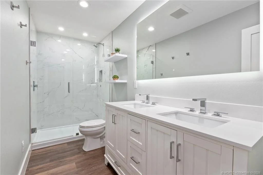 Photo of 1275 NW Pine Lake Drive