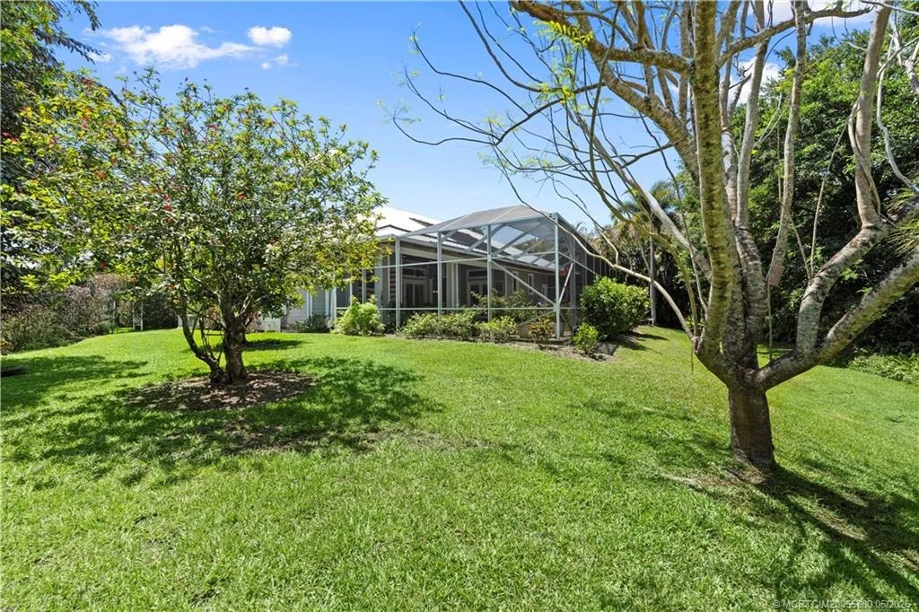 Photo of 4220 SE Rainbows End