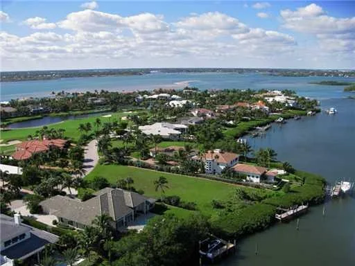 Photo of 6982 SE HARBOR Circle