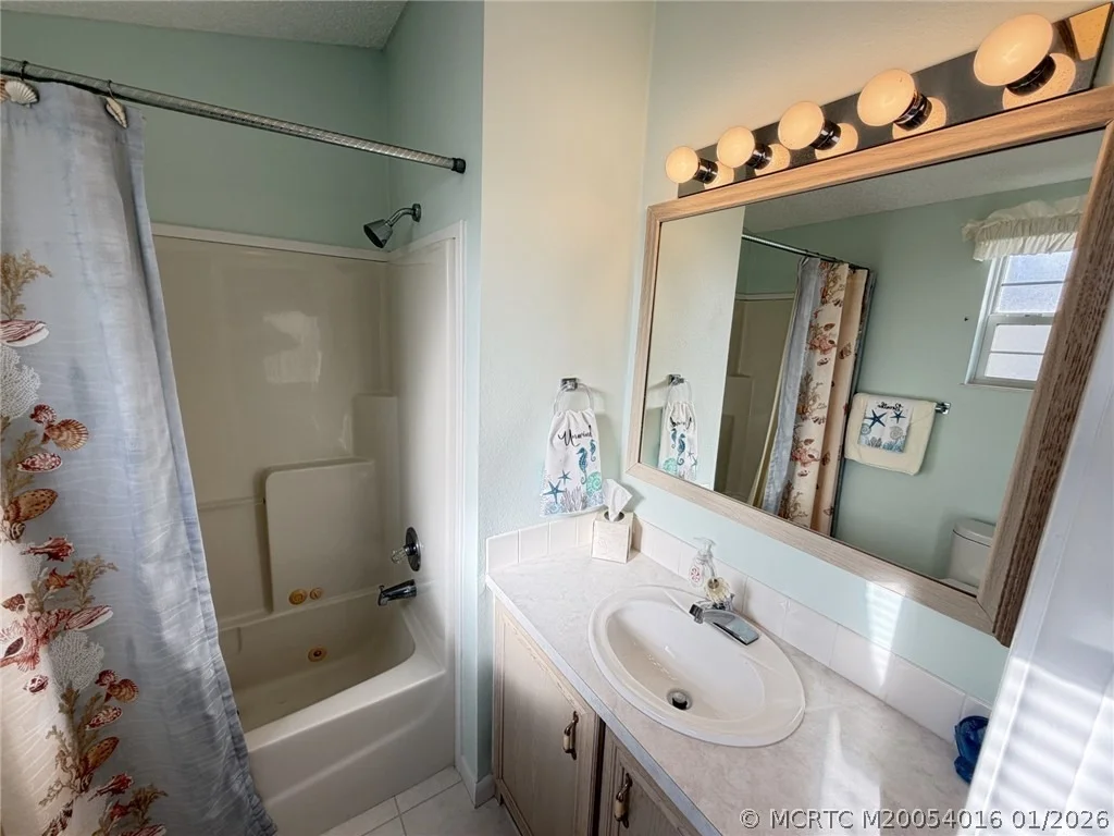 Photo of 1209 Nettles Boulevard