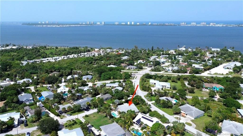 Photo of 1296 NE Oceanview Circle