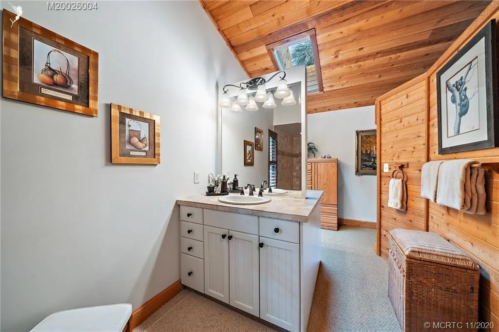 Photo of 254 SE Wells Drive