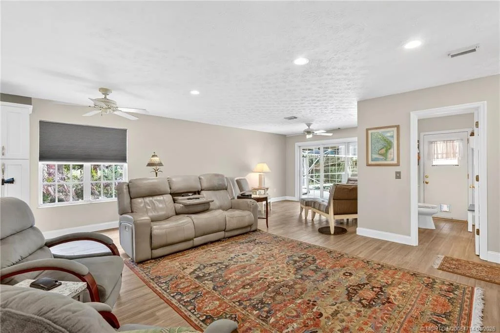 Photo of 6198 SE Black Oak Lane
