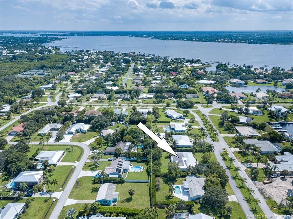 Photo of 2481 NW Everglades Boulevard