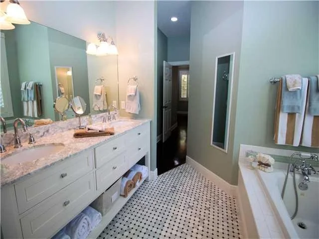 Photo of 10 Copaire Drive