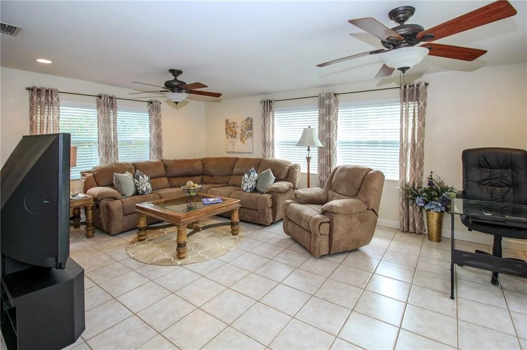 Photo of 715 SE Alamanda Way