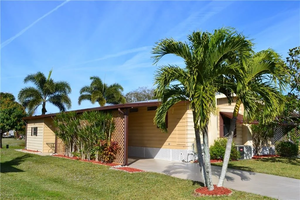 Photo of 191 SE Paradise Place