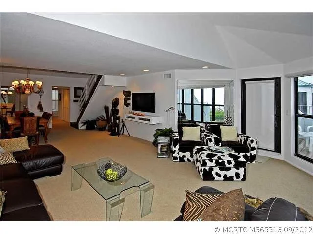 Photo of Unit B21 at 2051 NE Ocean Boulevard