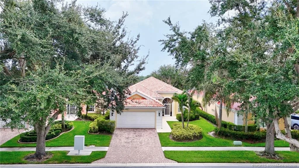 Photo of 1577 SW Balmoral Trace