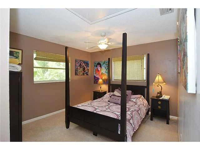 Photo of 418 SE KRUEGER Parkway