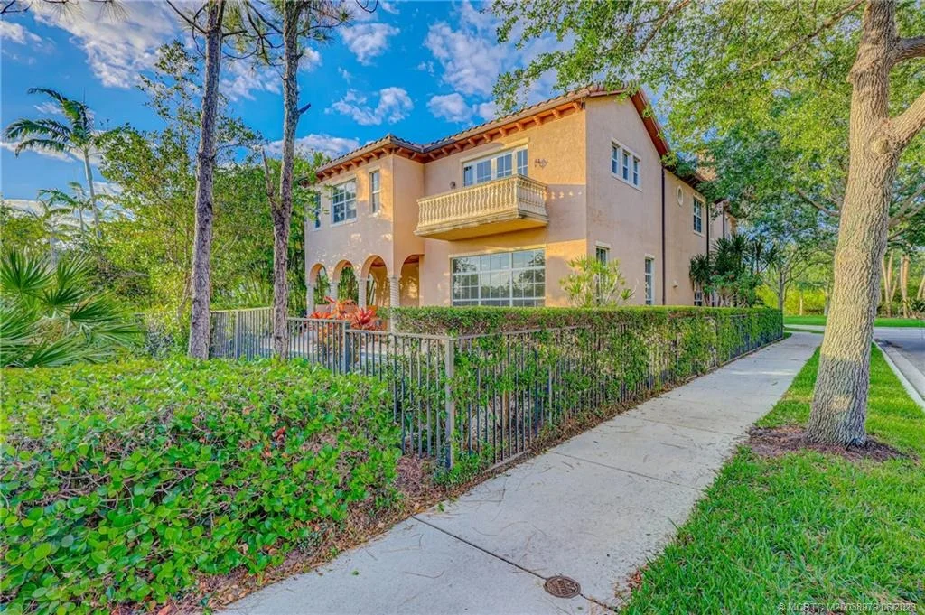 Photo of 104 Tulip Tree Court