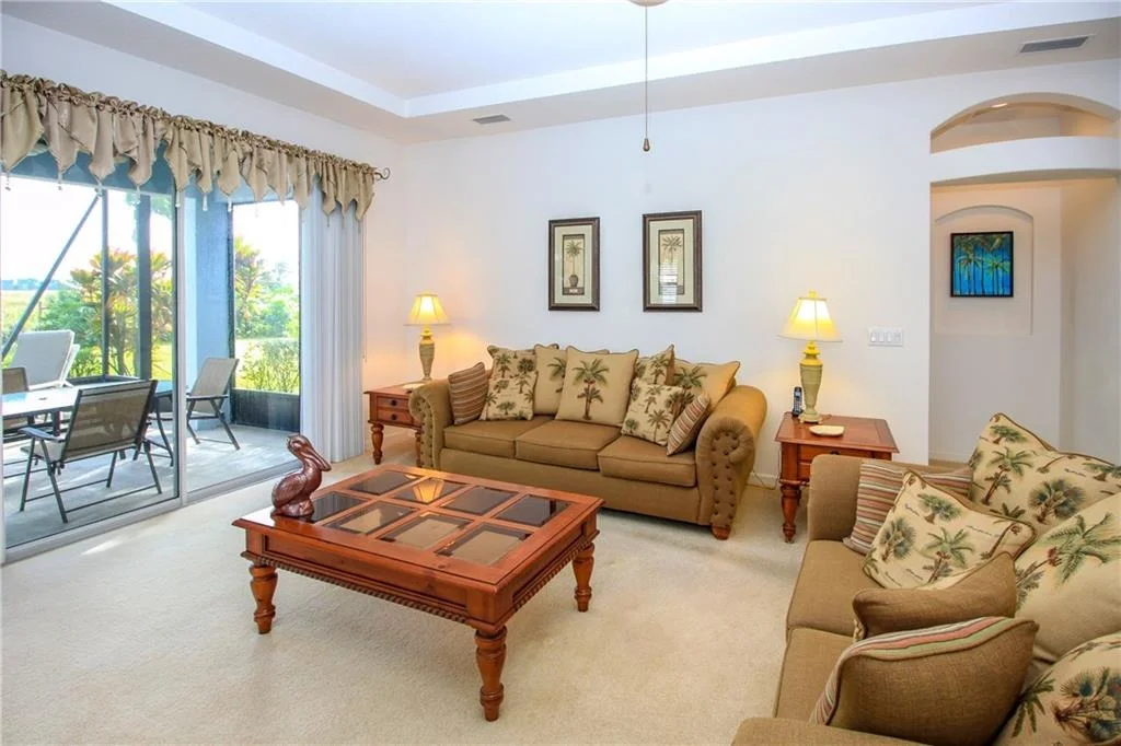 Photo of 631 NW Red Pine Way