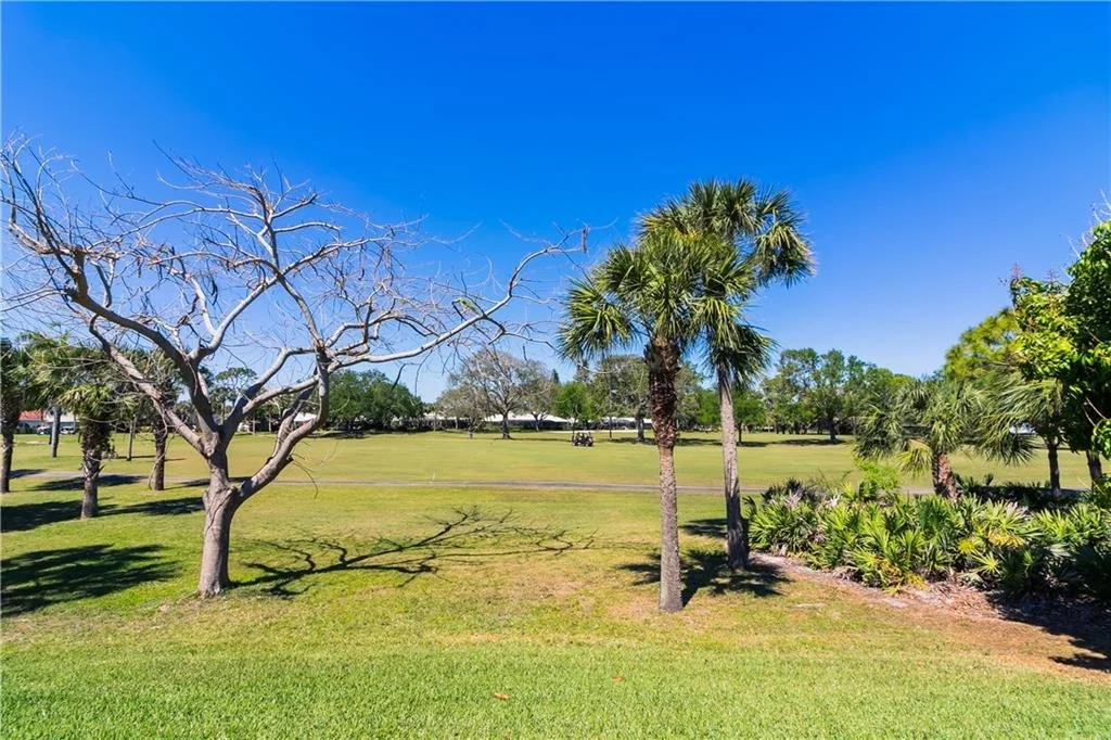 Photo of 3927 SE Fairway E